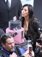 Kim Kardashian Promoting Fusion Beauty 04