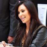 Kim-Kardashian-Promoting-Fusion-Beauty-09