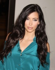 Kim-Kardashian-Visits-MTVs-Its-On-With-Alexa-Chung-34.md.jpg
