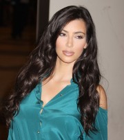 Kim-Kardashian-Visits-MTVs-Its-On-With-Alexa-Chung-39.md.jpg