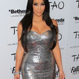 Kim-Kardashians-30th-Birthday-at-TAO-at-The-Venetian-09