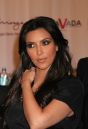 The-Kardashians-For-Press-Conference-At-The-Mirage-17.md.jpg