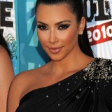 Kardashians-at-2010-Teen-Choice-Awards-15
