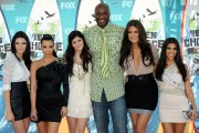 Kardashians-at-2010-Teen-Choice-Awards-62.md.jpg
