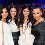 Kardashians-at-2010-Teen-Choice-Awards-73