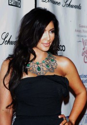 Kim-Kardashian---2010-Angel-Ball-to-Benefit-Gabrielle-Angel-Foundation-19.md.jpg