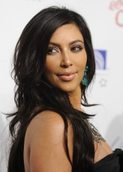 Kim-Kardashian---2010-Angel-Ball-to-Benefit-Gabrielle-Angel-Foundation-31.md.jpg
