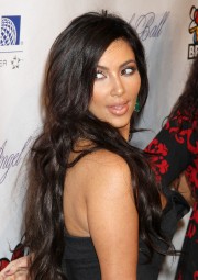 Kim-Kardashian---2010-Angel-Ball-to-Benefit-Gabrielle-Angel-Foundation-41.md.jpg