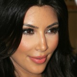 Kim-Kardashian---2010-Celebrity-Skee-Ball-Tournament-15