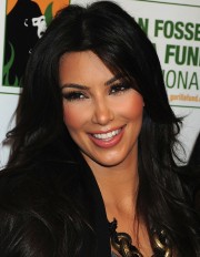 Kim-Kardashian---2010-Celebrity-Skee-Ball-Tournament-29.md.jpg