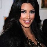 Kim-Kardashian---2010-Celebrity-Skee-Ball-Tournament-32