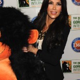 Kim-Kardashian---2010-Celebrity-Skee-Ball-Tournament-51