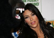 Kim-Kardashian---2010-Celebrity-Skee-Ball-Tournament-63.md.jpg
