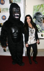 Kim-Kardashian---2010-Celebrity-Skee-Ball-Tournament-74.md.jpg