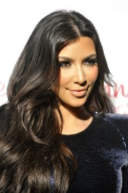 Kim-Kardashian---Beach-Bunny-Swimwear-Grand-Opening-Party-12.md.jpg