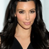 Kim-Kardashian---Clothing-Drive-For-My-Friends-Place-19