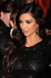 Kim-Kardashian---DASH-New-York-Grand-Opening-20.md.jpg