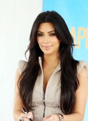 Kim-Kardashian---Shape-Magazine-2nd-Bikini-Body-Tour-70.md.jpg