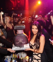 Kim-Kardashian-Celebrates-Her-Fragrance-Launch-At-Tao-Las-Vegas-04.md.jpg