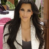 Kim-Kardashian-Celebrates-Shoedazzle-First-Birthday-23