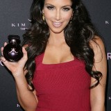 Kim-Kardashian-Debuts-Premiere-Fragrance-At-Sephora-09