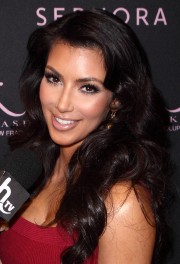 Kim-Kardashian-Debuts-Premiere-Fragrance-At-Sephora-39.md.jpg