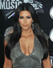 Kim Kardashian 2011 MTV Video Music Awards 05