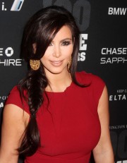 Kim-Kardashian---2011-The-Huffington-Post-Game-Changers-Awards-04.md.jpg