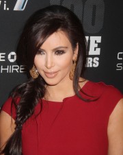 Kim-Kardashian---2011-The-Huffington-Post-Game-Changers-Awards-23.md.jpg