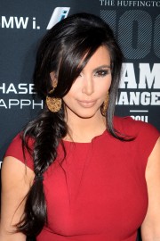 Kim-Kardashian---2011-The-Huffington-Post-Game-Changers-Awards-25.md.jpg