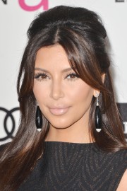 Kim-Kardashian---20th-Elton-John-AIDS-Foundation-Oscar-Viewing-Party-05.md.jpg
