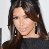 Kim-Kardashian---20th-Elton-John-AIDS-Foundation-Oscar-Viewing-Party-06