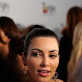 Kim-Kardashian---38th-Annual-FiFi-Awards-09