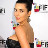 Kim-Kardashian---38th-Annual-FiFi-Awards-17