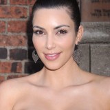 Kim-Kardashian---38th-Annual-FiFi-Awards-42