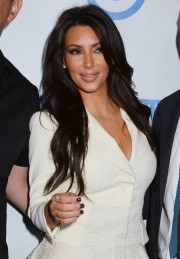 Kim-Kardashian---Generosity-Waters-4th-Annual-Night-Of-Generosity-33.md.jpg