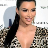 Kim-Kardashian---Grand-Opening-Of-Kardashian-Khaos-04