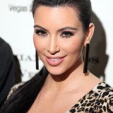 Kim-Kardashian---Grand-Opening-Of-Kardashian-Khaos-10