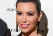 Kim-Kardashian---Grand-Opening-Of-Kardashian-Khaos-15.md.jpg