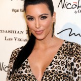 Kim-Kardashian---Grand-Opening-Of-Kardashian-Khaos-29