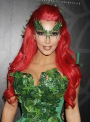 Kim-Kardashian---Midori-Green-Halloween-Costume-Party-01.md.jpg