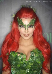 Kim-Kardashian---Midori-Green-Halloween-Costume-Party-04.md.jpg