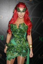 Kim-Kardashian---Midori-Green-Halloween-Costume-Party-26.md.jpg