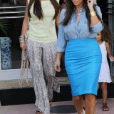 Kim-Kardashian---Sigthings-in-Miami-2012-40