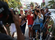 Kim-Kardashian---Sigthings-in-Miami-2012-62.md.jpg
