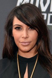 Kim-Kardashian---2013-MTV-Movie-Awards-11.md.jpg
