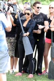 Kim-Kardashian---Miami-Dragon-Boat-Festival-32.md.jpg