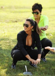 Kim-Kardashian---Miami-Dragon-Boat-Festival-35.md.jpg