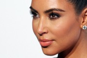Kim-Kardashian-At-E-Channel-Brand-Evolution-Event-11.md.jpg