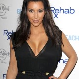 Kim-Kardashian-Hosts-Hard-Rock-Hotel-Hottest-Party-10